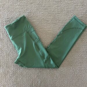 ZYIA women’s 6-8 Green Leggings